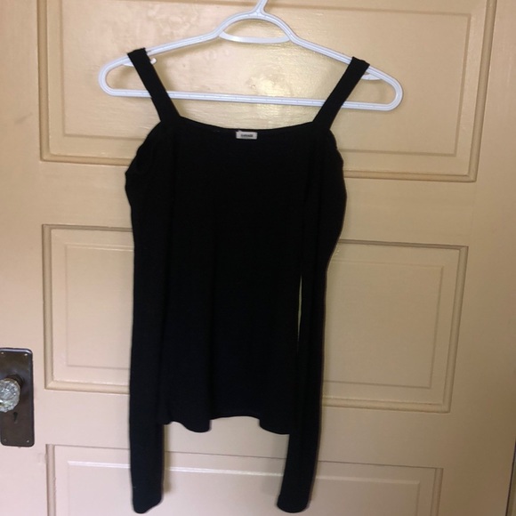 Black shirt - Picture 2 of 2